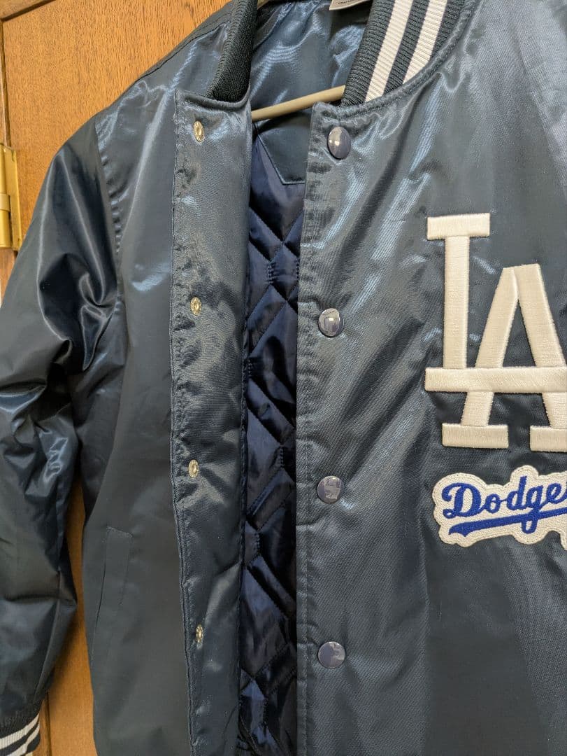 ロサンゼルスドジャースDodgers17　スタジャン　大谷翔平 L パーカー濃紺