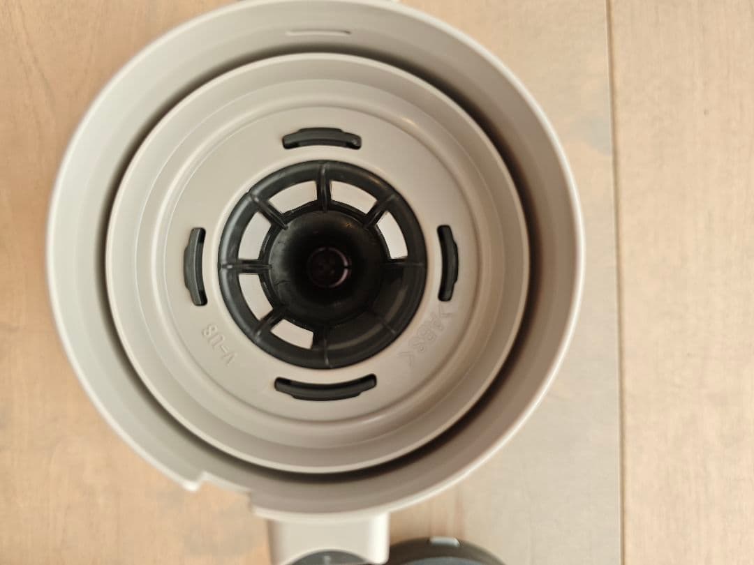 Panasonic MC-SB32J コードレス掃除機　2022年製