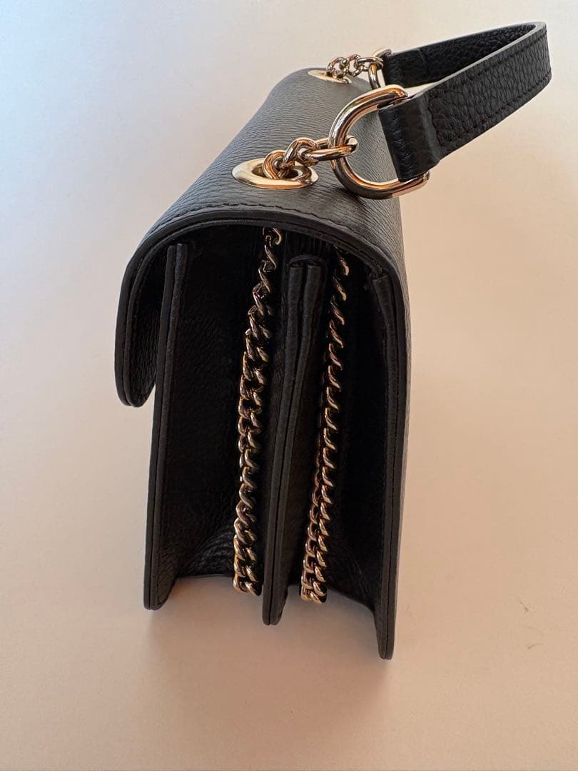 GUCCI インターロッキング　ブラック ショルダーバッグ　グッチ　チェーン