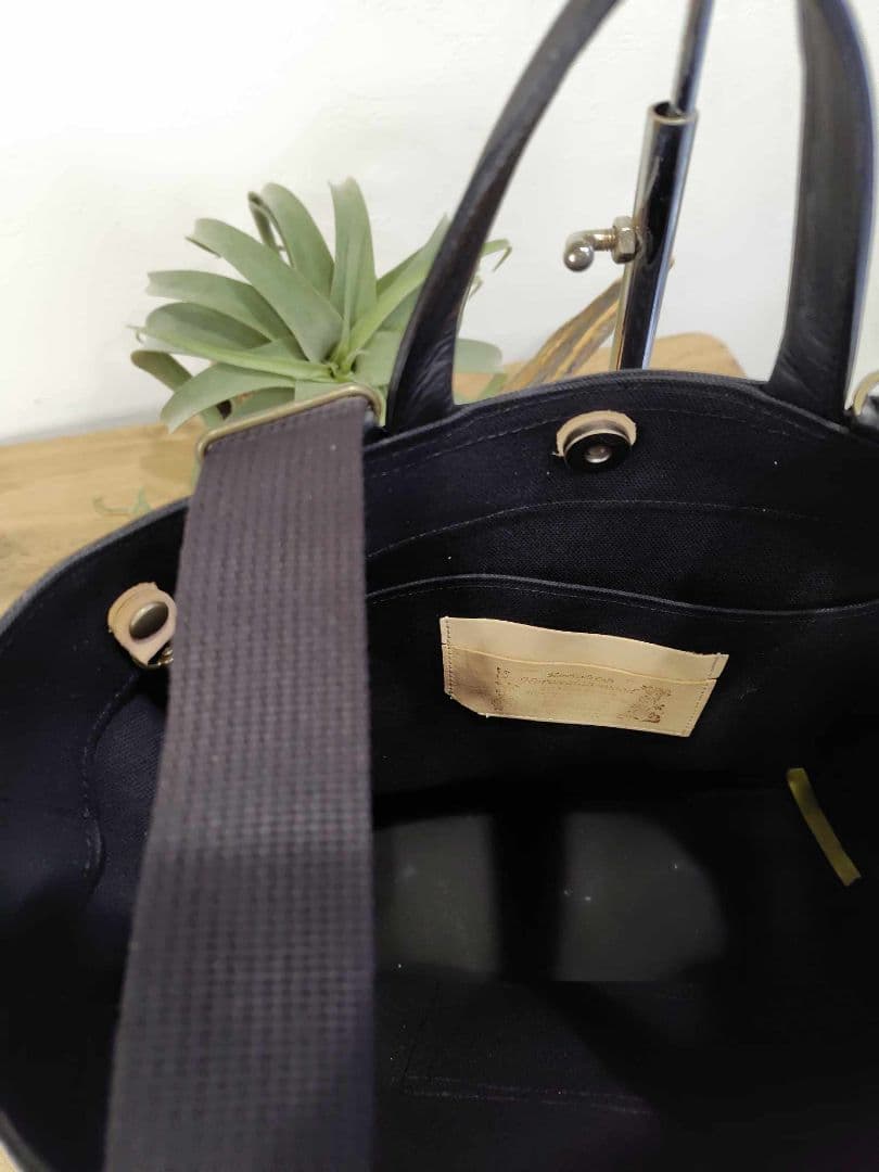 ミナペルホネン/タンバリンネイビー×カーキがま口ポケット/A4トートリュック