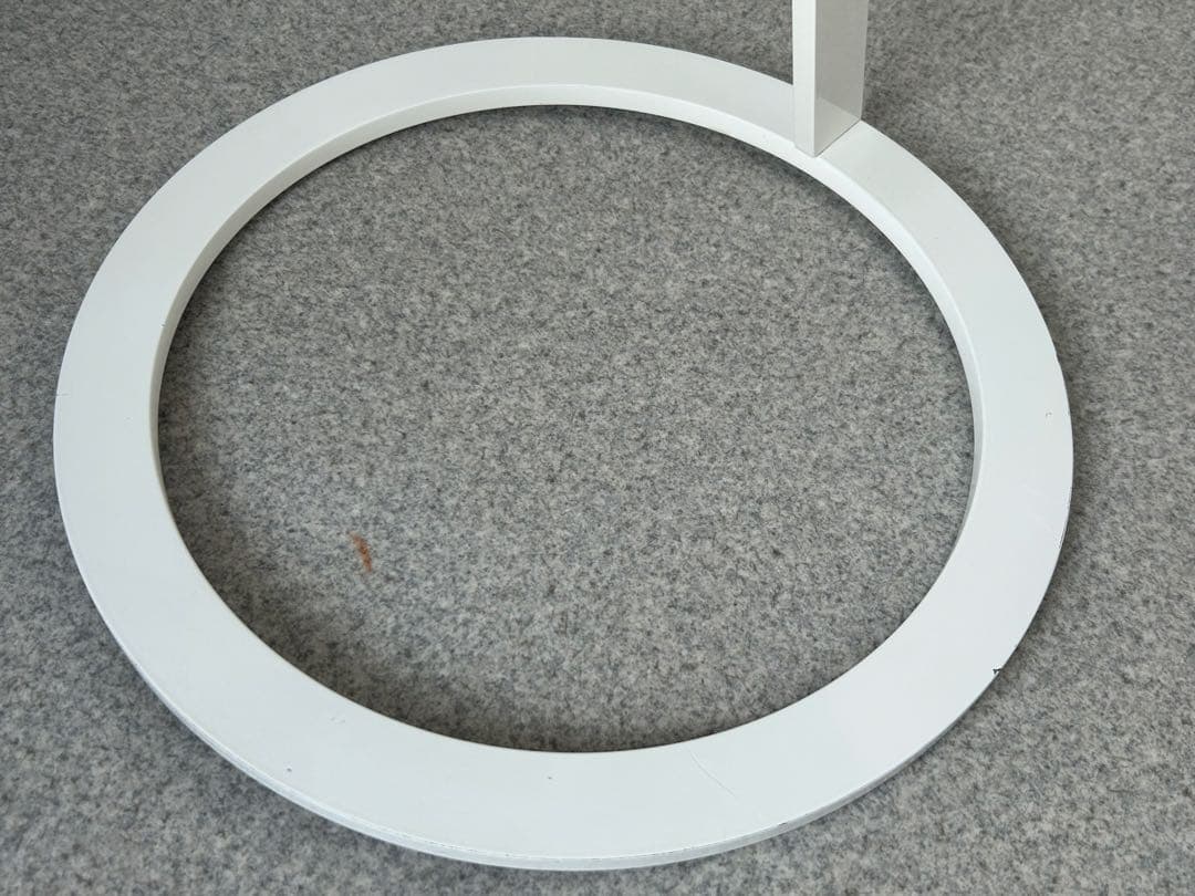 リーンロゼ GOOD MORNING サイドテーブルligne roset 白