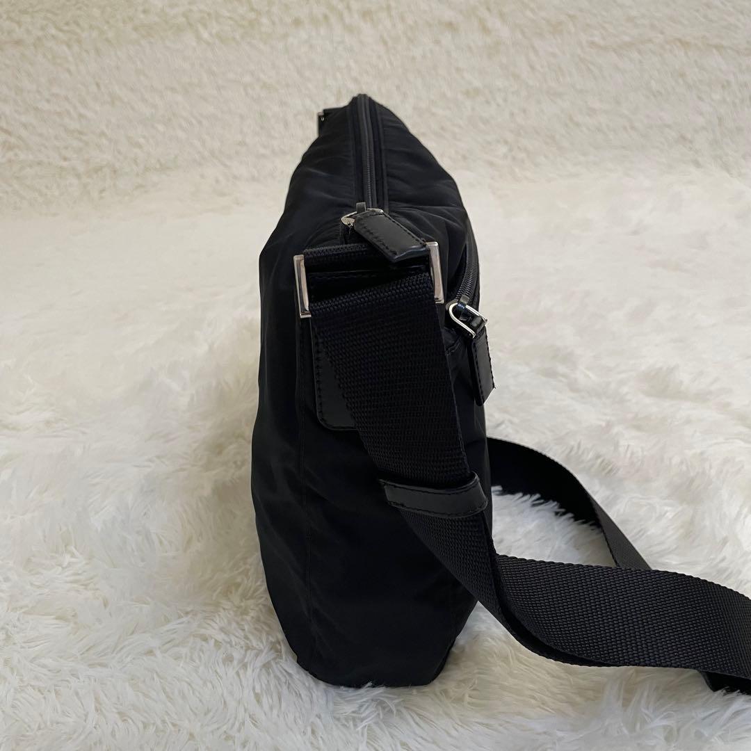 極美品 PRADA ショルダーバッグ カメラバッグ ナイロン レザー ブラック