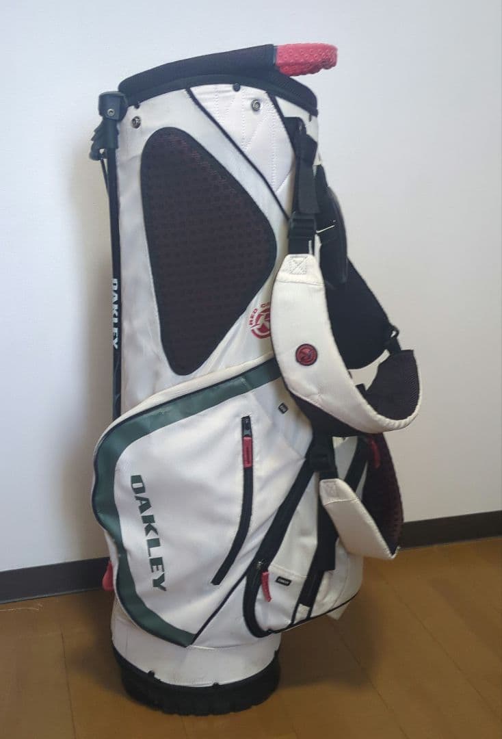 OAKLEY キャディバッグ ホワイト/レッド