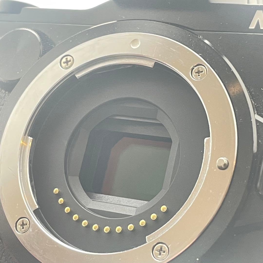 【美品・返品保証】Nikon 1 V3 ブラック 標準レンズキット