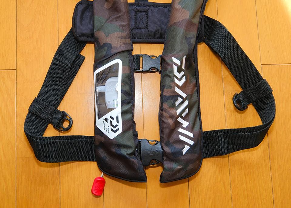 DAIWA DF-2021 自動膨張式ライフジャケット