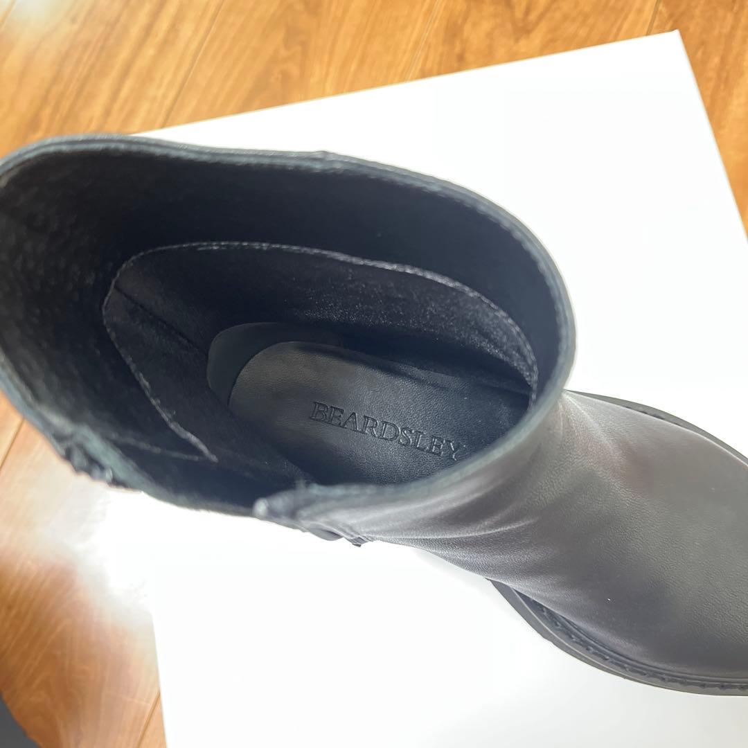 新品同様　BEARDSLEY レザー ミドルブーツブラック　36