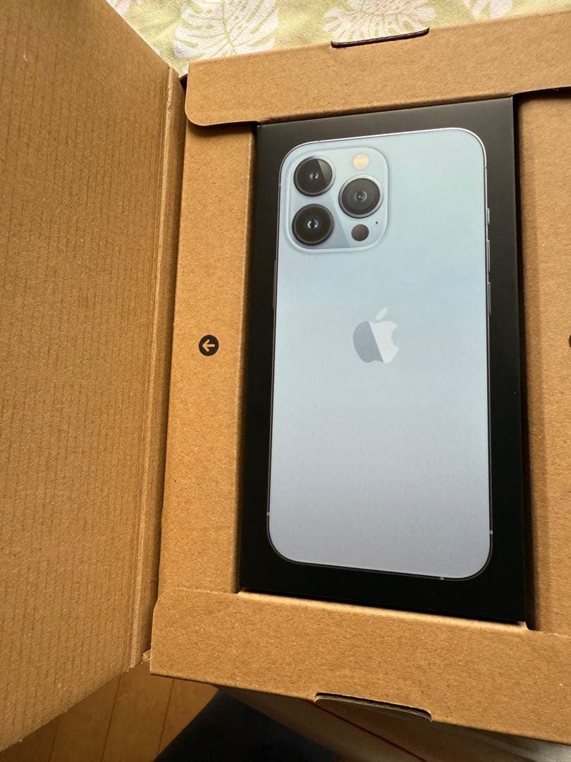 iPhone13pro SIMフリー256G