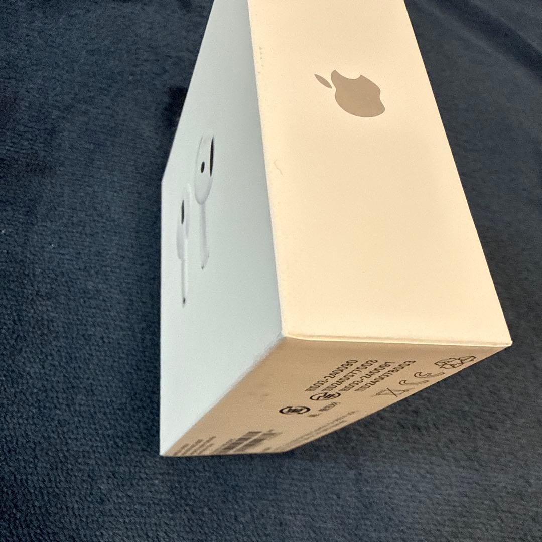【新品・未開封】Apple AirPods 4（USB-Cケース）