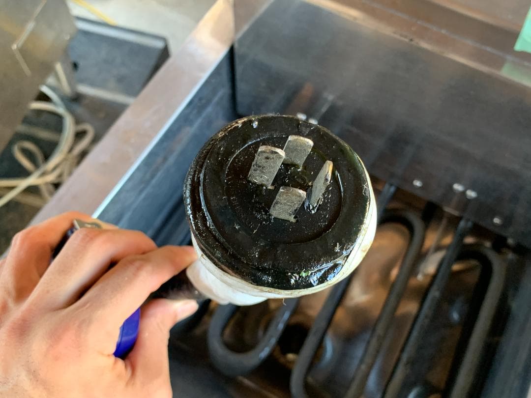 マルゼン　業務用電気フライヤー　MEF -18C　三相　２００V　③