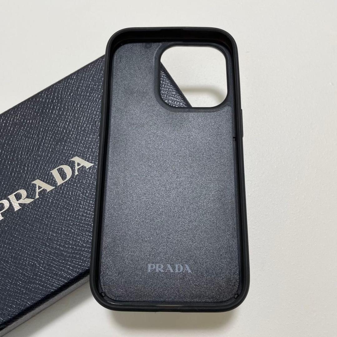 プラダ iPhone14 Pro スマホケース レザー サフィアーノ 新品未使用