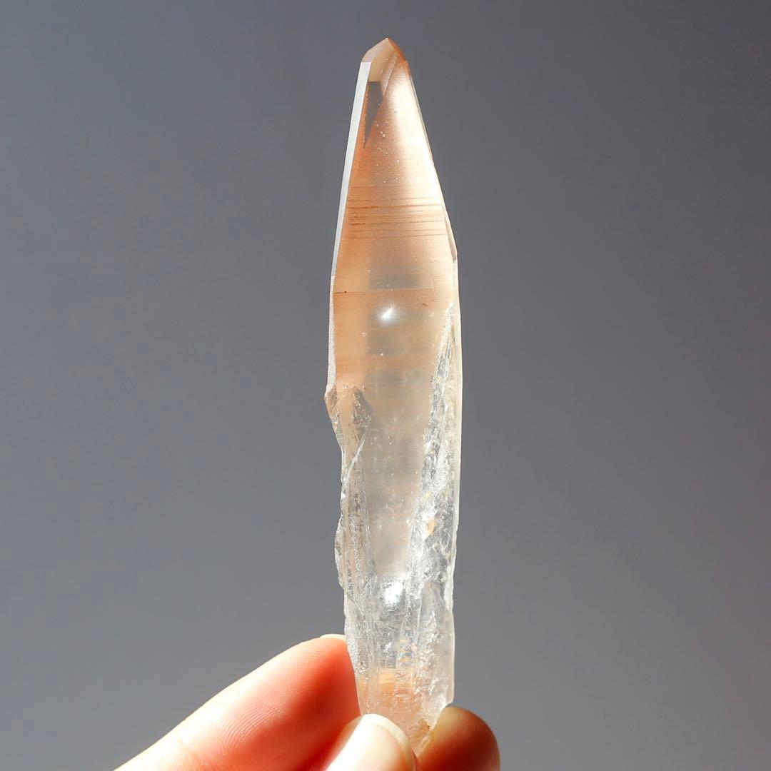 シンギングクォーツ ピンクレムリアンシード クリスタル 水晶 鉱物 原石 希少