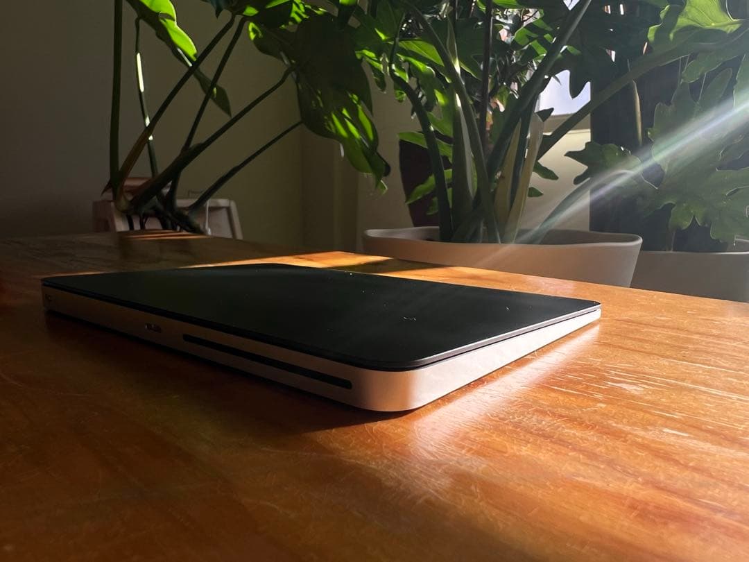 apple Magic Trackpad 3 ブラック　Lightningモデル