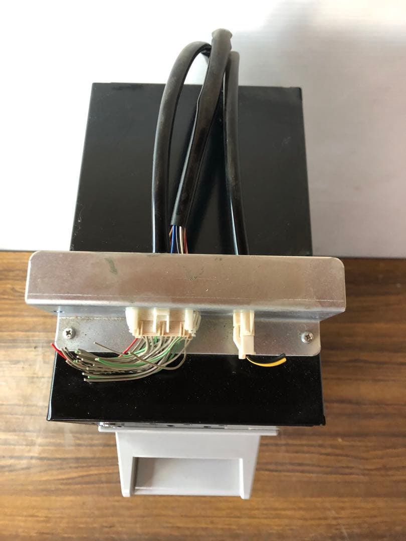 SANYO SBV-123SEN シリーズ 鍵付き(1)