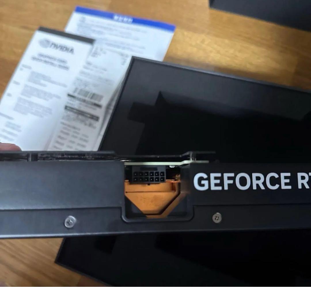 極稀 PNY RTX4070TI ブロワーファンモデル