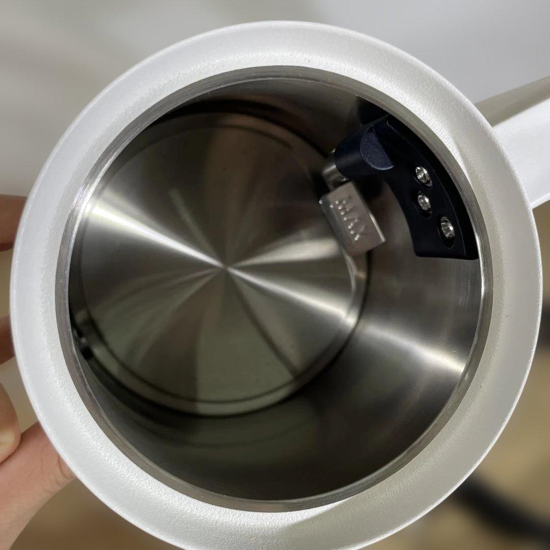 極美品　BALMUDA バルミューダ　電気ケトル ホワイト