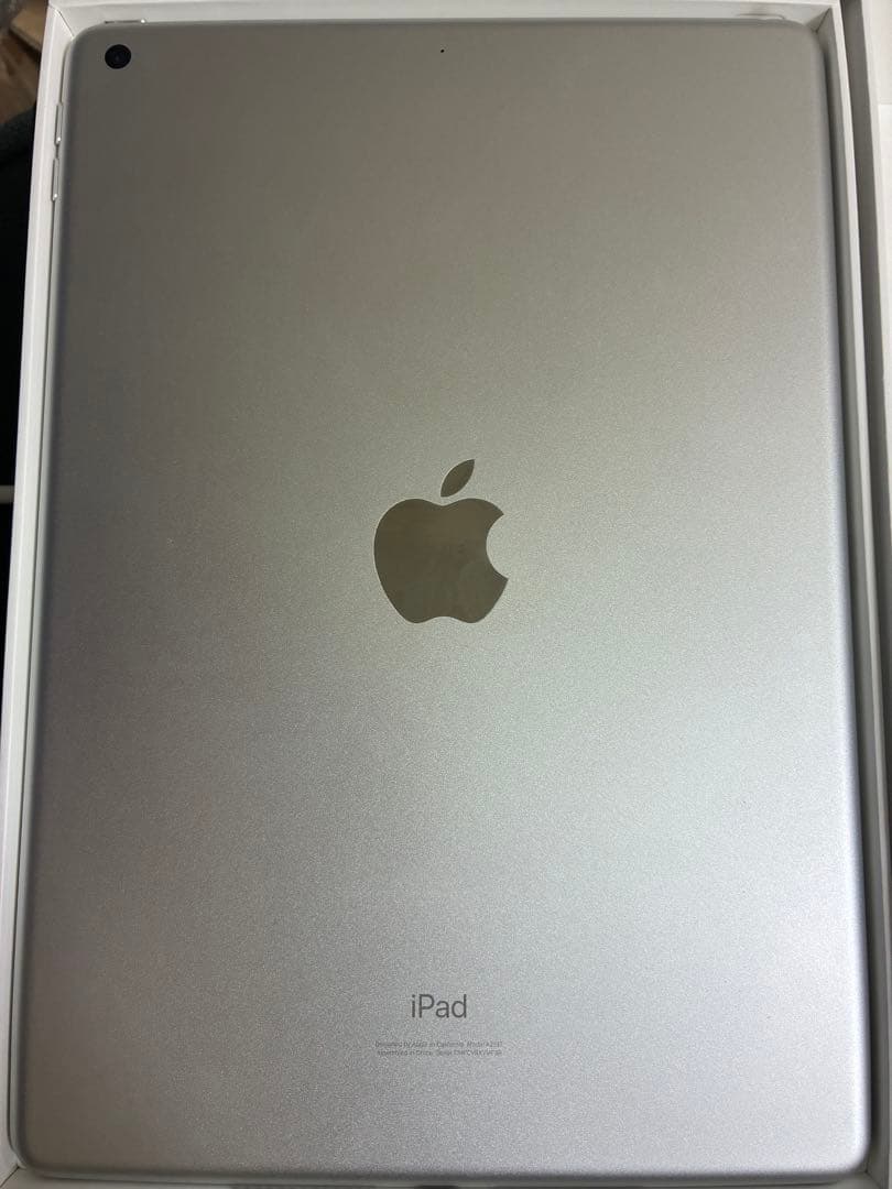 iPad 7世代128GB シルバー　Wi-Fiモデル