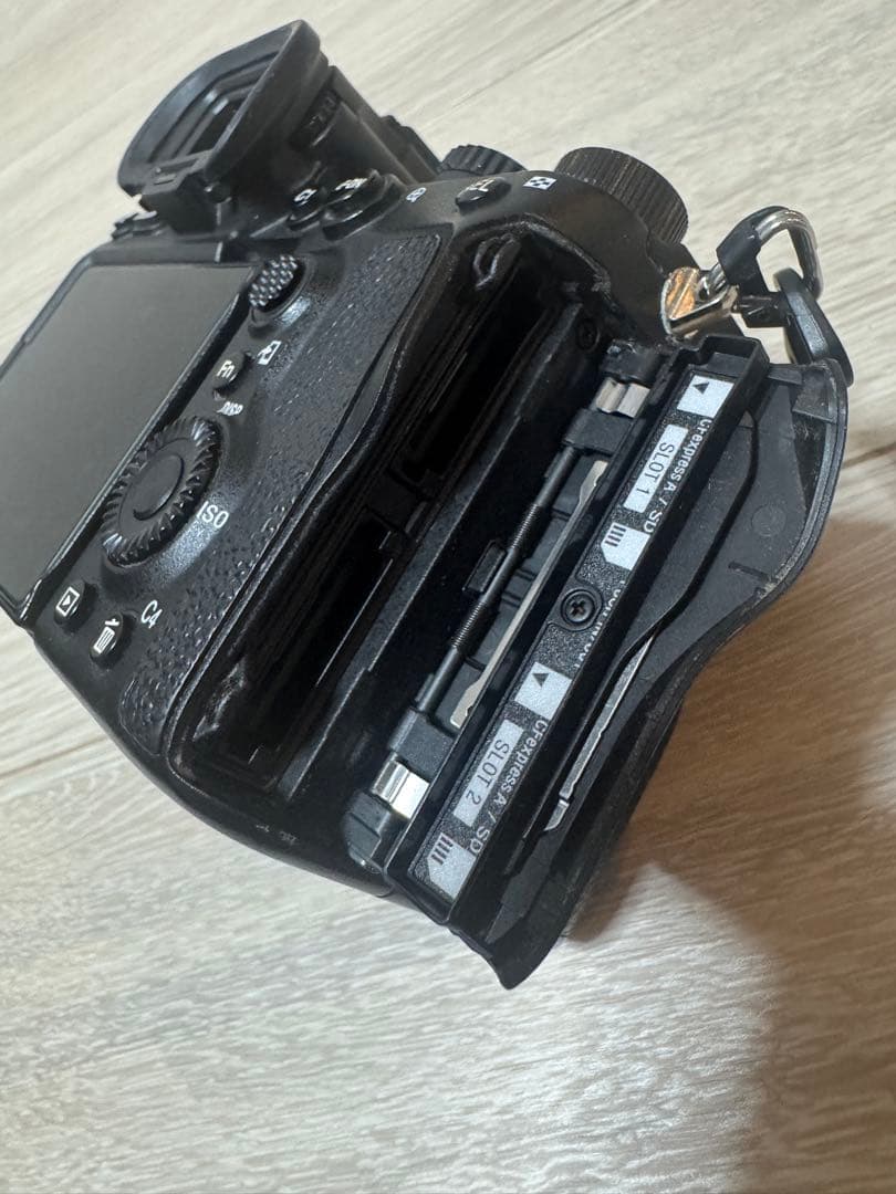 u*o様 年末年始特価！SONY α7SIII ミラーレス a7s3