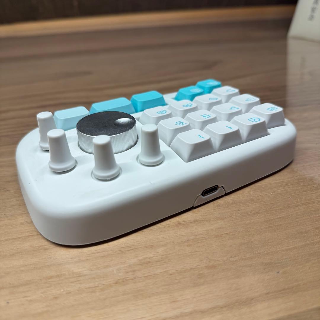 Creator Pad 左手用（CP001-01）USB接続 Davinci用