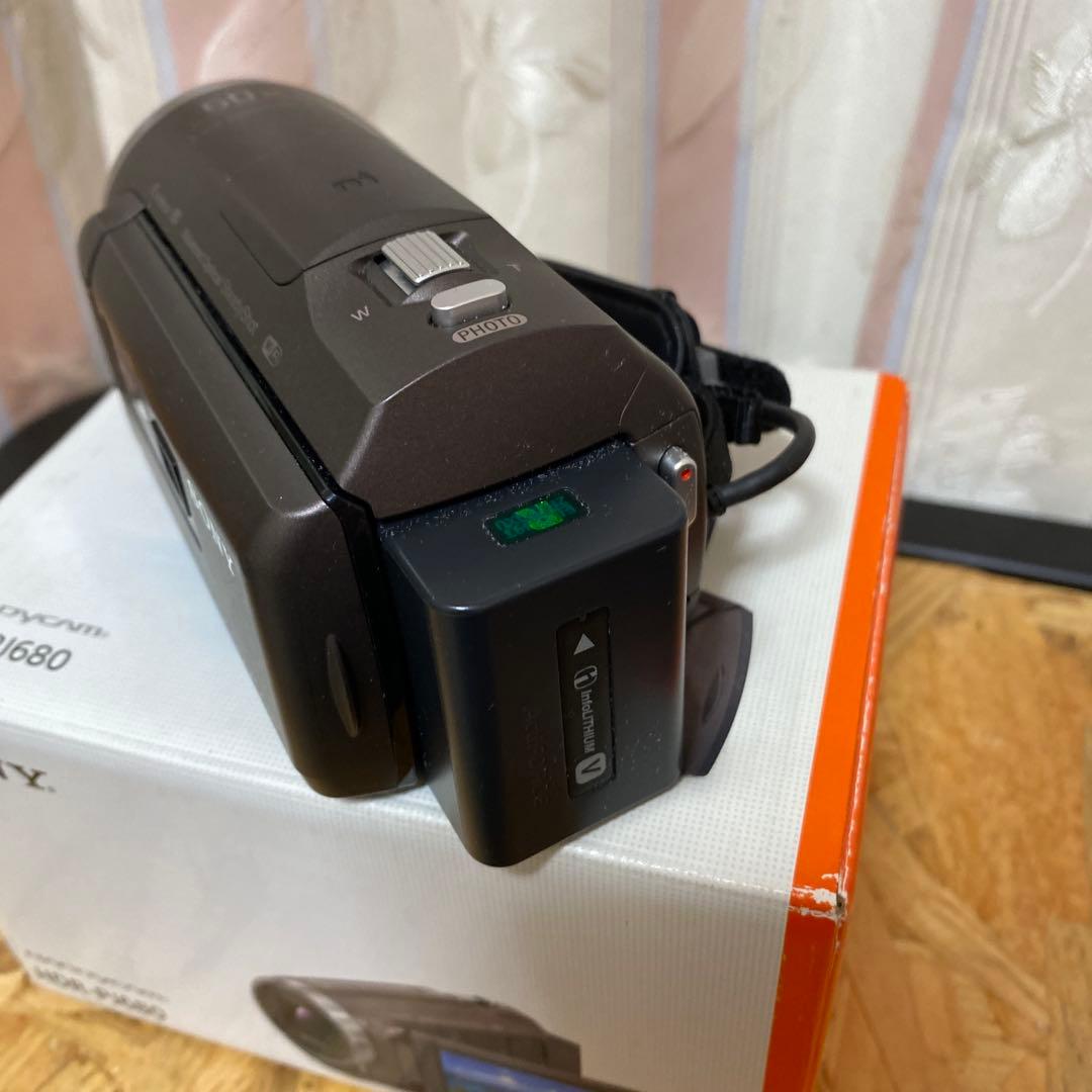 SONY HDR-PJ680 ビデオカメラ本体　HAKUBAバック　SONY三脚