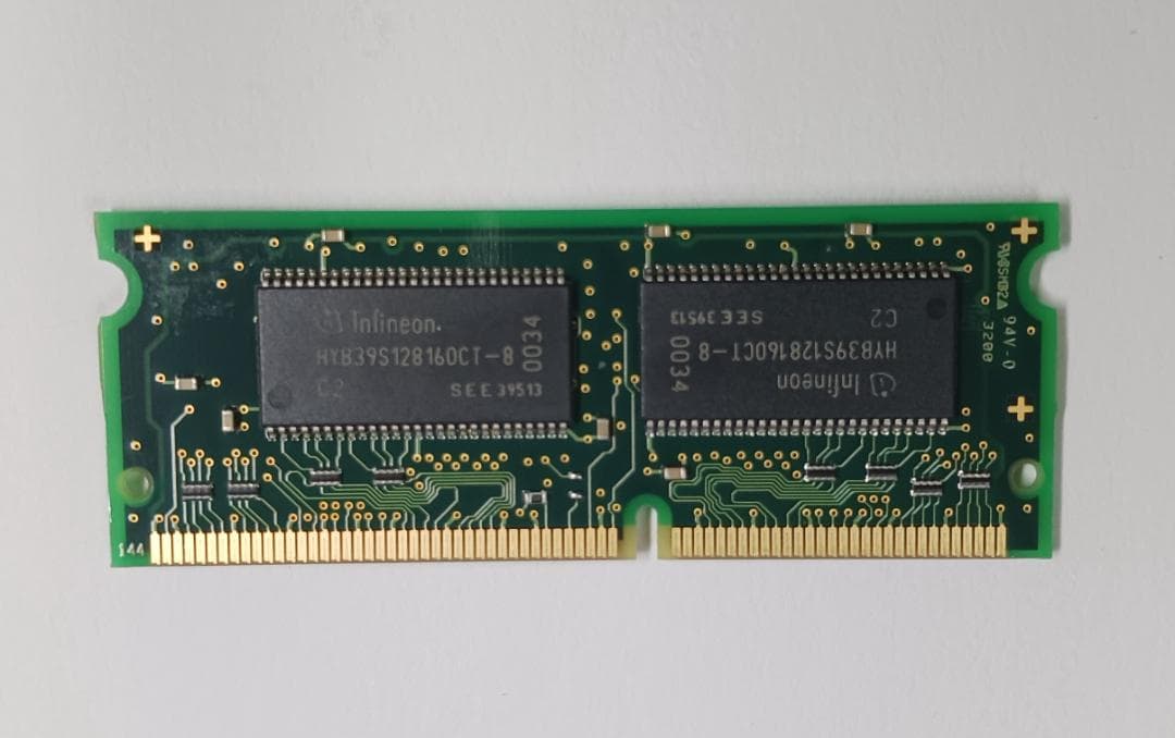 【希少】Infineon製 64MB SO-DIMM メモリモジュール