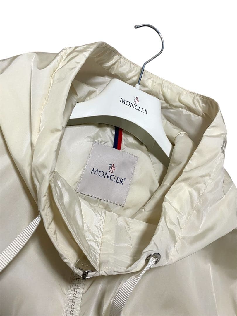 【新品・未使用品】MONCLER モンクレールPRINTSEPSポンチョコート