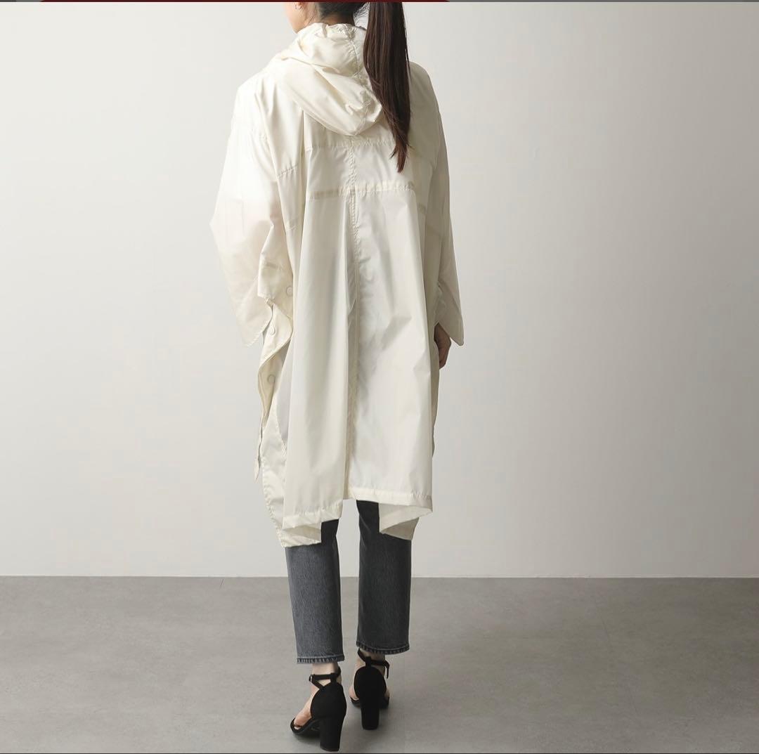 【新品・未使用品】MONCLER モンクレールPRINTSEPSポンチョコート