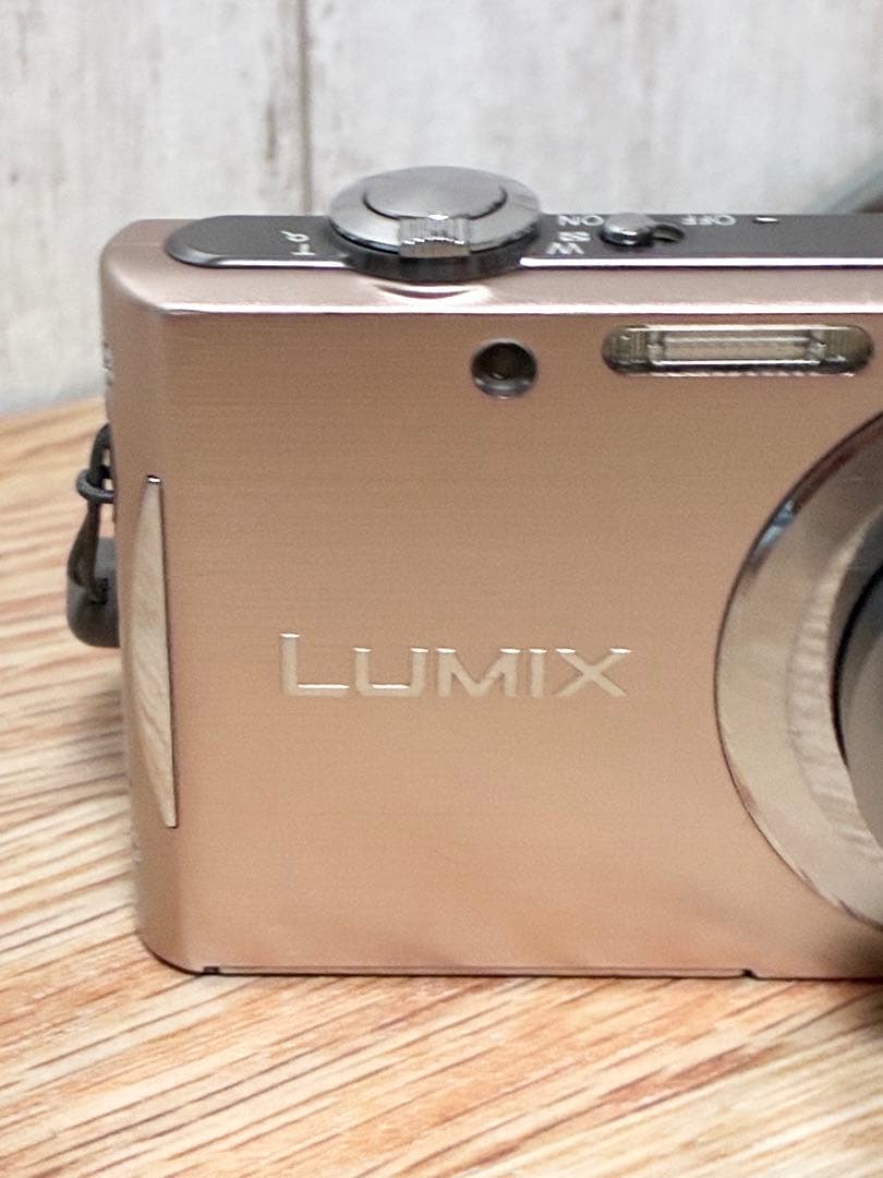 【ちゅん様】パナソニック DMC-FH5 シルバー コンパクトデジタルカメラ