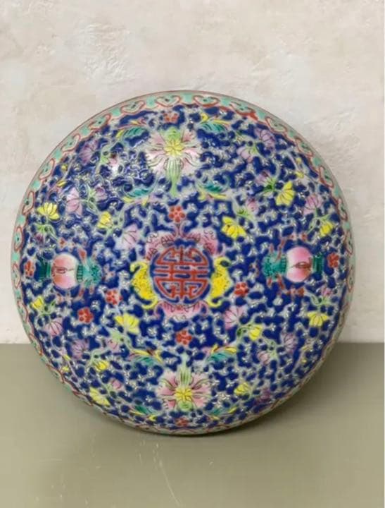 中国清乾隆年製銘粉彩香盒　骨董　 古美術　コレクション唐物　アンティーク江戸青磁