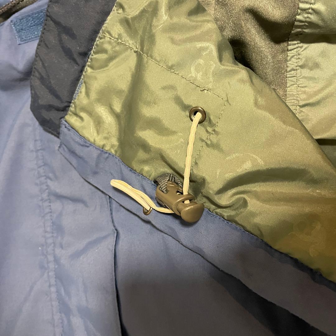 Burtonバートンスキーウェアスノーボードジャケット青ブルー紺ネイビー刺繍ロゴ