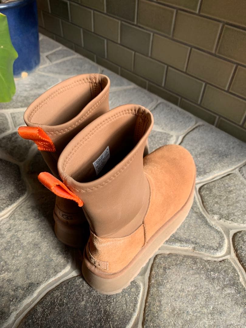 UGG スエード 厚底 ショートブーツ