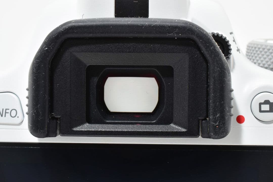 ショット数僅少✨Canon EOS KissX7 ホワイト✨シングルレンズセット