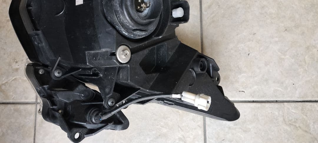 シグナスX 3型 SE44J 純正ヘッドライトLED付き ポジションランプ付き