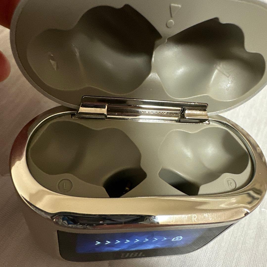 JBL tour Pro2カナル型イヤホン