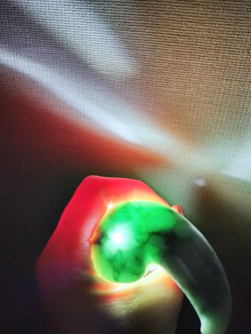 超希少 7cm 祖父のコレクション 糸魚川 翡翠 勾玉