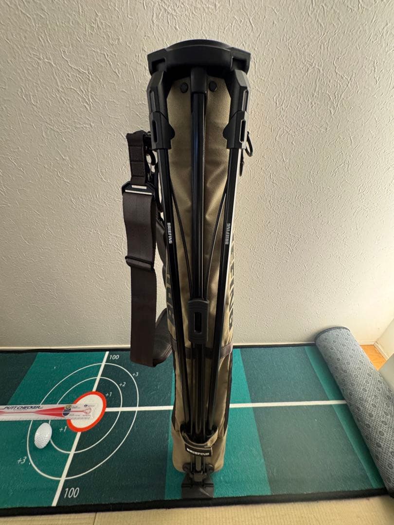 BRIEFING ブリーフィングSELF STAND CARRY TAN