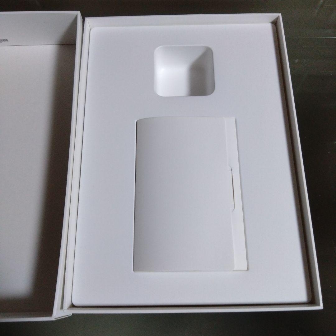 Apple iPad 第5世代　ホワイト 本体