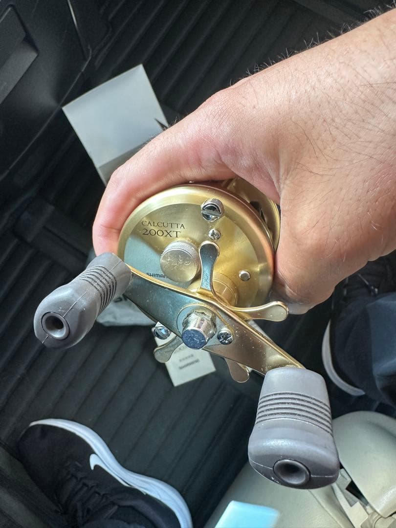 SHIMANO CALCUTTA 200XT ベイトリール
