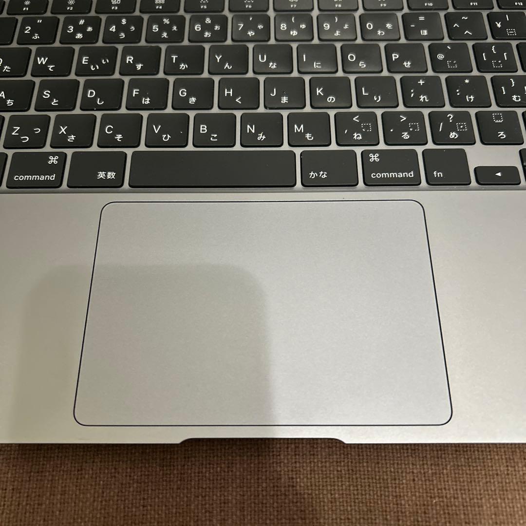 MacBook本体 Apple Macbook Air (Retina,13-inch,2020)