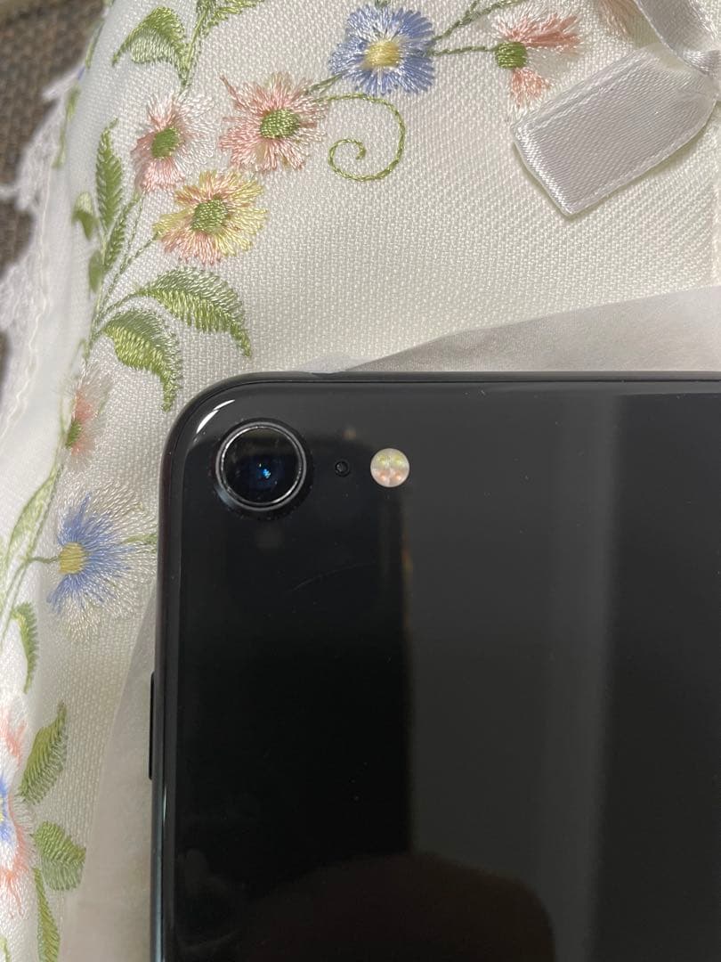 Apple iPhone se2 ブラック本体　64g