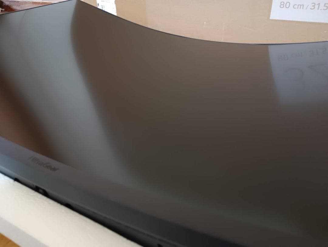 LG UltraGear 32G560QC モニター 31.5インチ