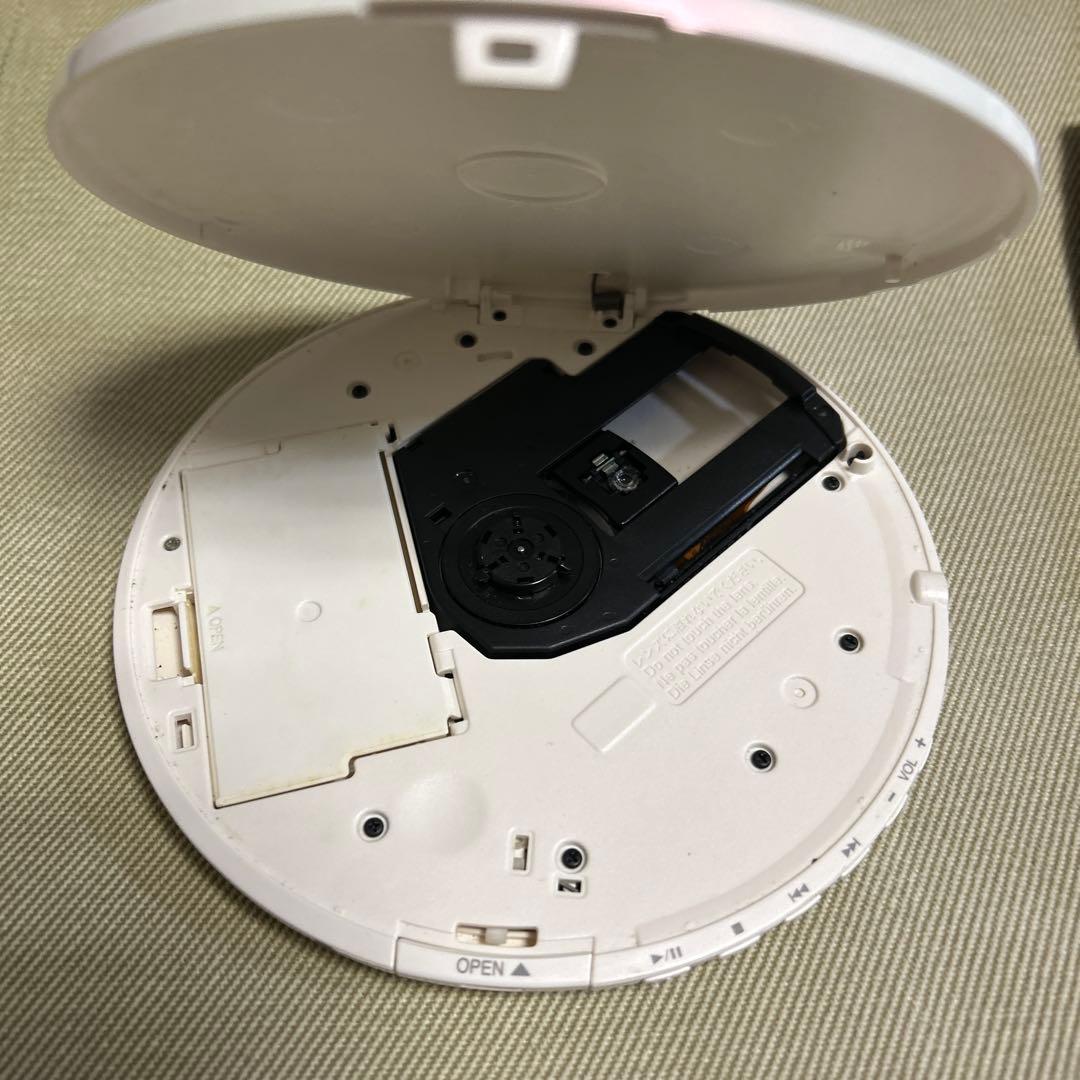 ポータブルCDプレーヤー　SL-CT730