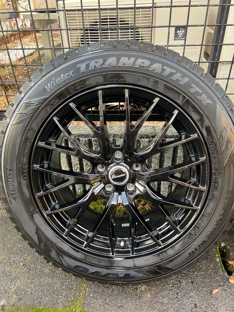 新型レクサスNX スタッドレスタイヤ4本セット