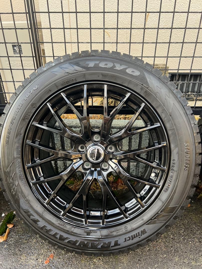 新型レクサスNX スタッドレスタイヤ4本セット