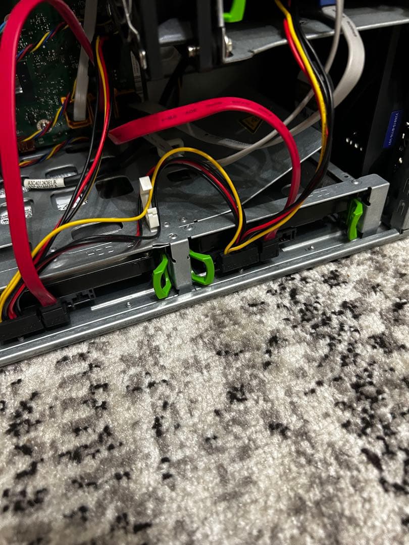 Fujitsu PRIMERGY TX100 S3 サーバー 4TB