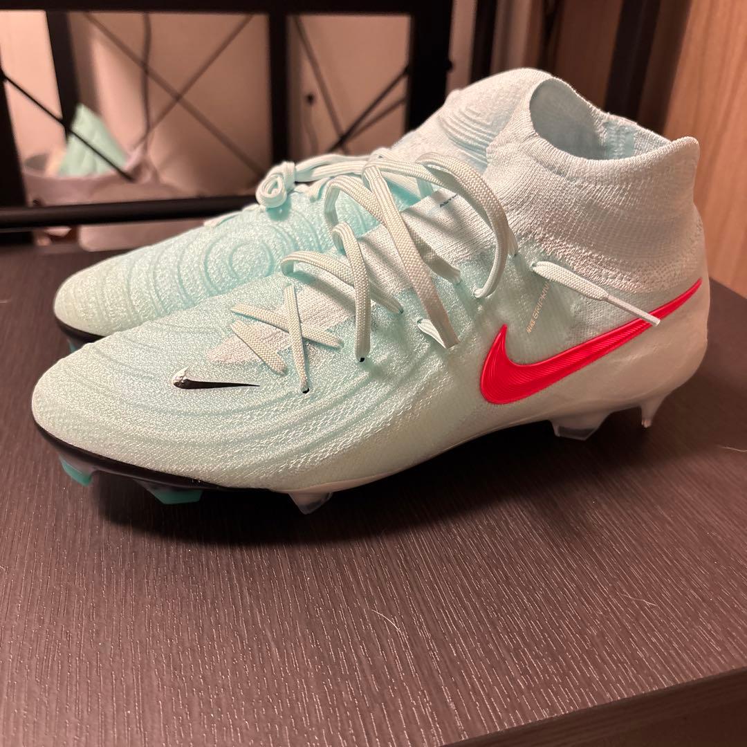 Nike サッカーシューズ ミントグリーン ハイカット