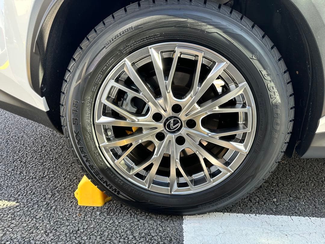 【バリ溝】現行レクサスNX　スタッドレス＋ホイールセット　対面受渡可