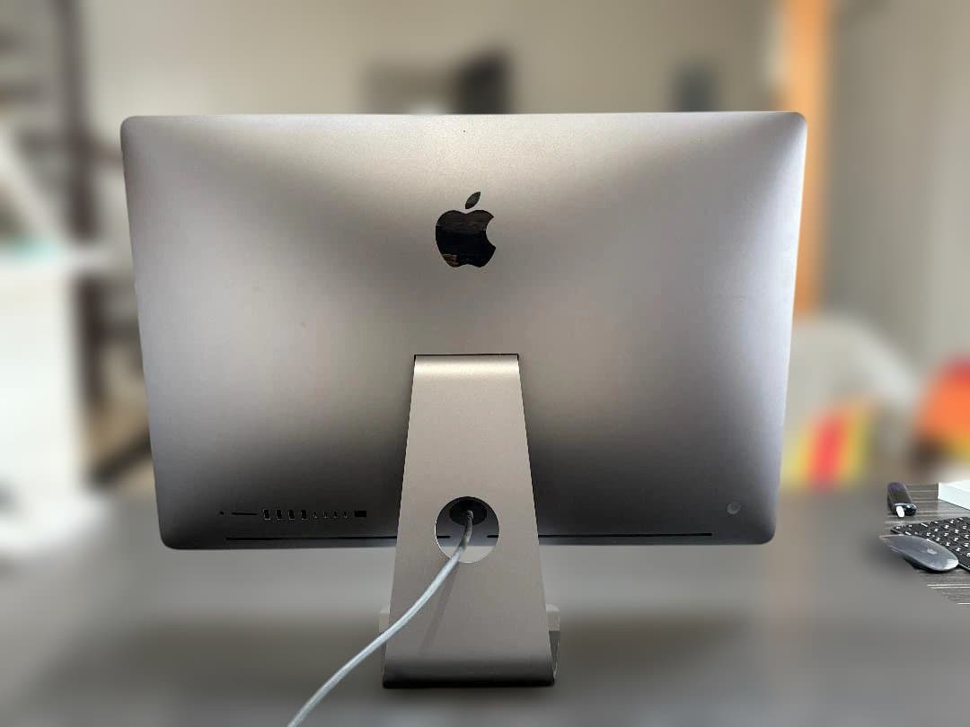 Apple iMacPro 27インチ美品　グラフィックメモリ16GB