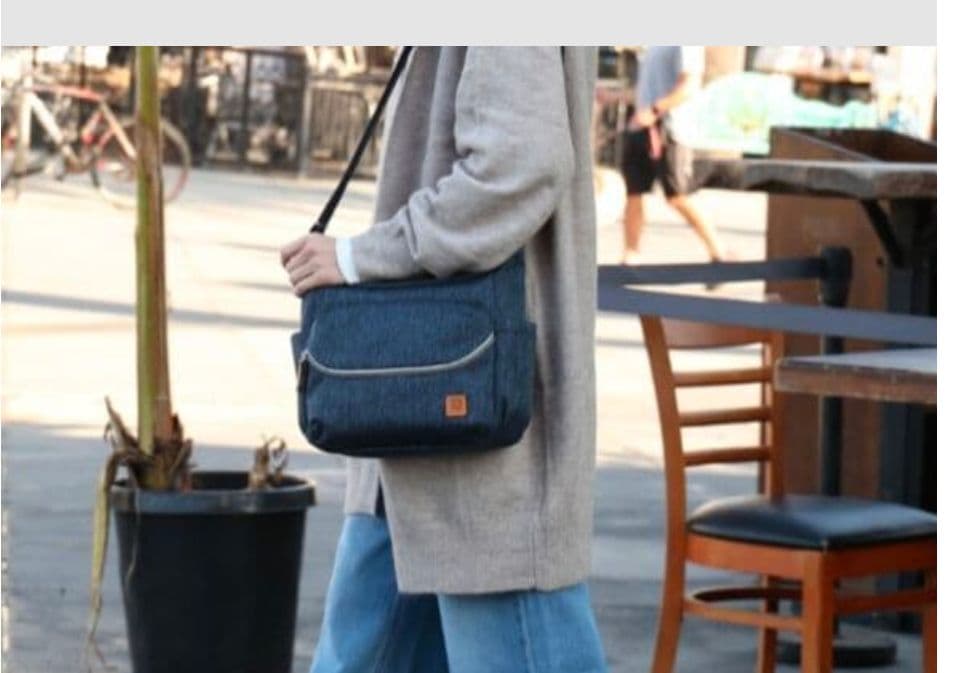 ★期間限定価格★ビサイユ　クロスボディ ショルダーバッグ