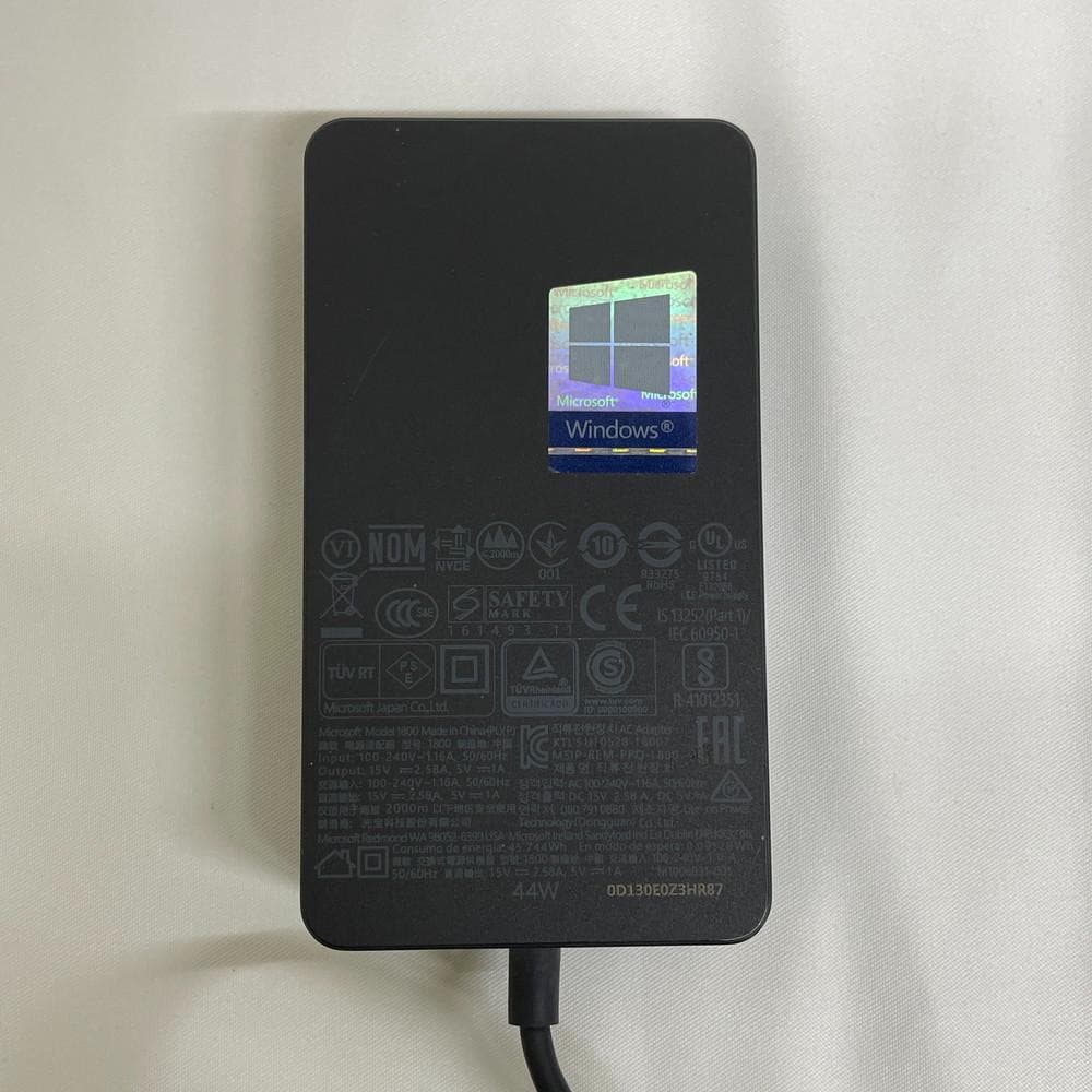 個◆Microsoft Surface Laptop2 ノートパソコン01003