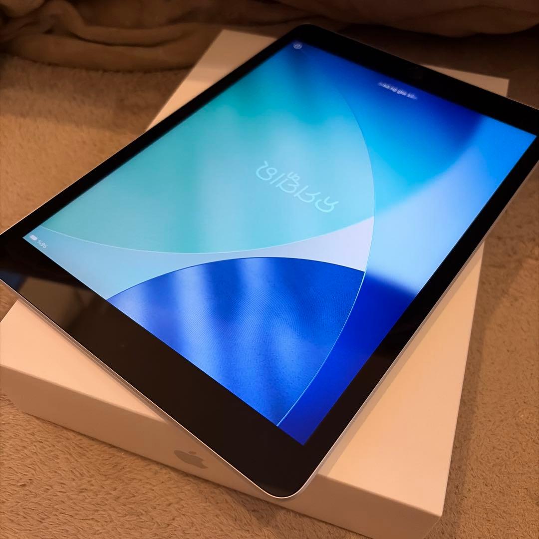 iPad 第9世代 256GB 10.2 シルバー Wi-Fiモデル 本体